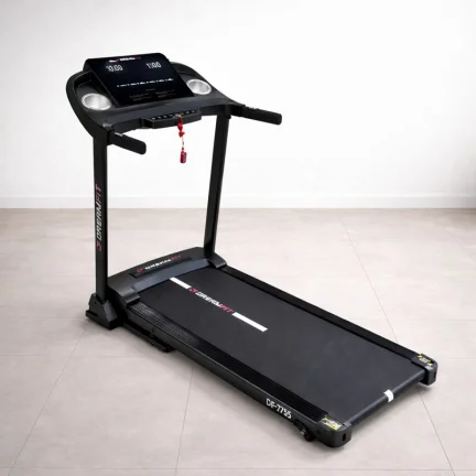 Беговая дорожка DreamFit DF-7755 с компактной конструкцией, LCD-монитором и надёжной платформой для дома